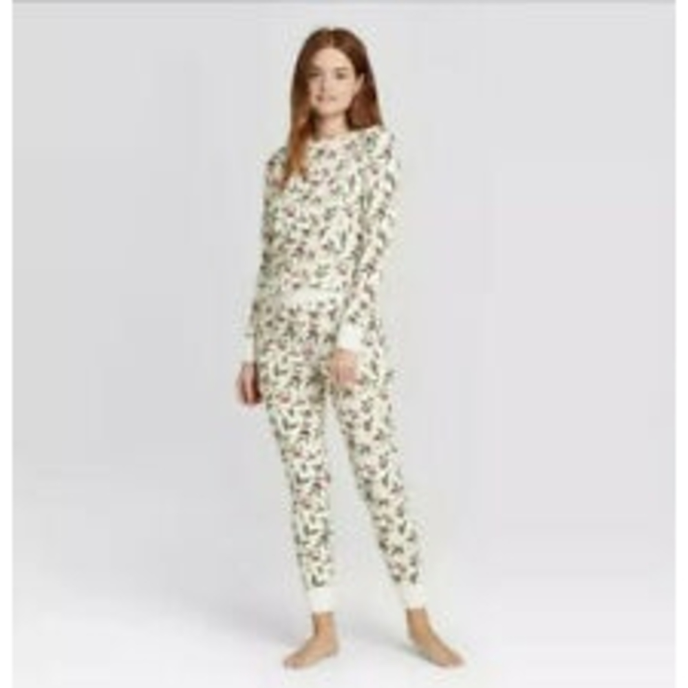 Stars Above Thermal Holly Pajamas
